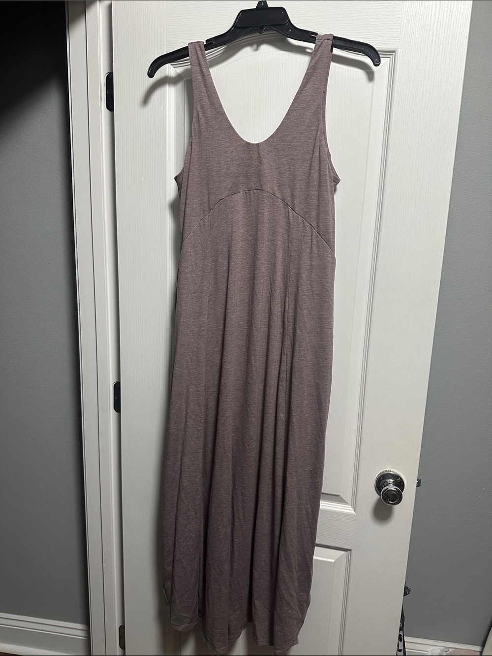 HALARA Sleeveless Maxi Dress in Dusty Mauve